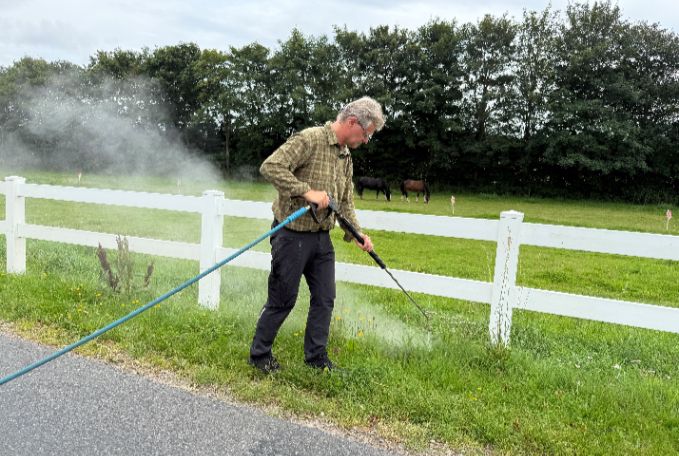 Aqua Cleaner